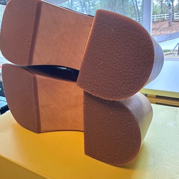 NWB Swedish Hasbeens Dagny Cognac Croc Leather Clogs Wooden Heels Womens Size 38 - Picture 6 of 9